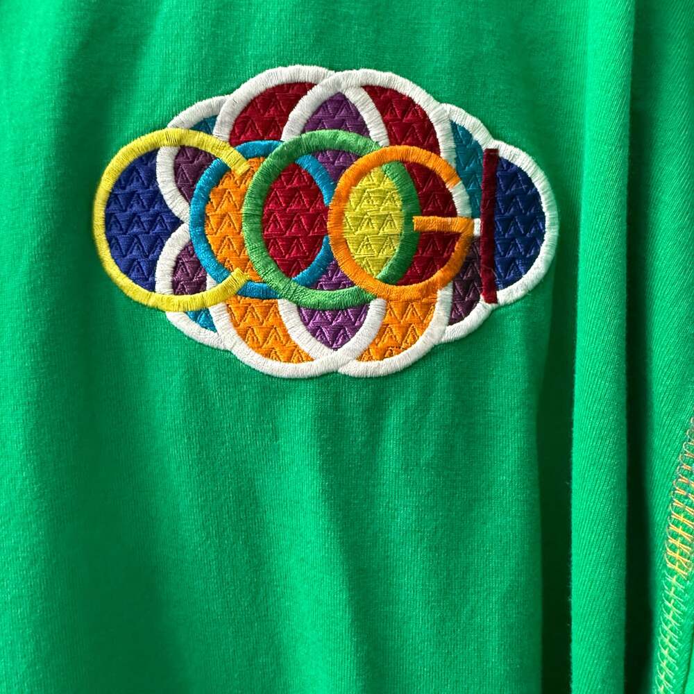 COOGI Men’s Kelly Green Embroidered Short Sleeve Tee Shirt, Size XXXL.